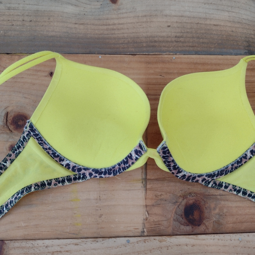 Victoria's Secret Vintage Yellow Very Sexy Push Up Bra with Graphic Size 34A - Picture 5 of 7